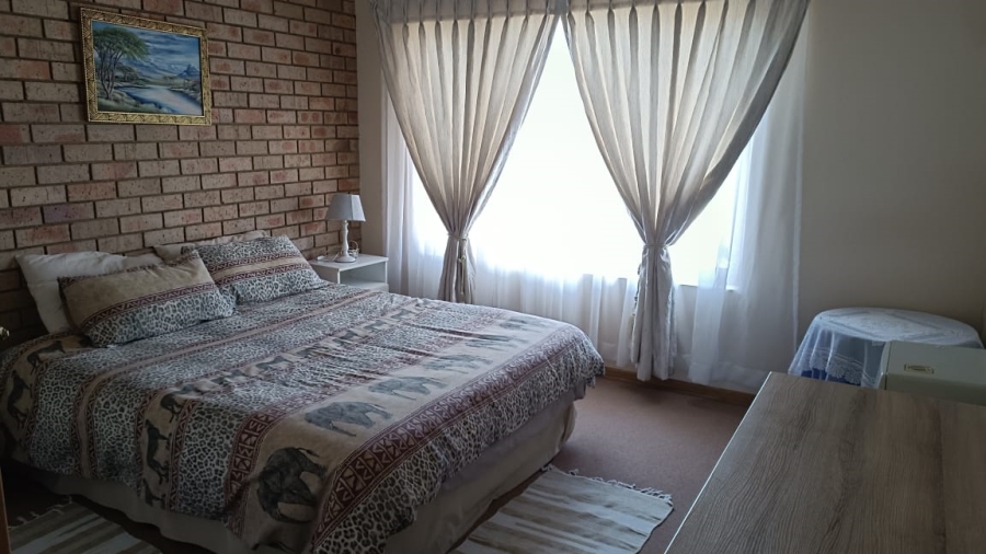 4 Bedroom Property for Sale in Oranjeville Free State